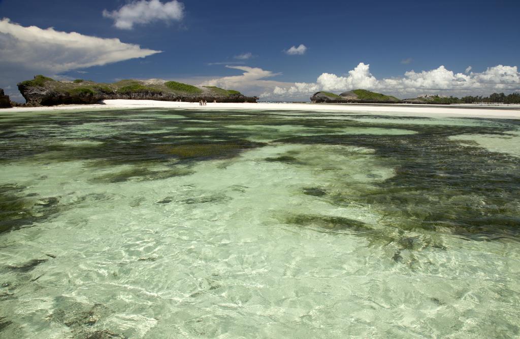 Crystal Bay Resort Watamu Exteriör bild